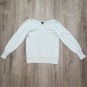 Ann Taylor Factory Soft Cream Knit Sweater Top Size Women’s Medium